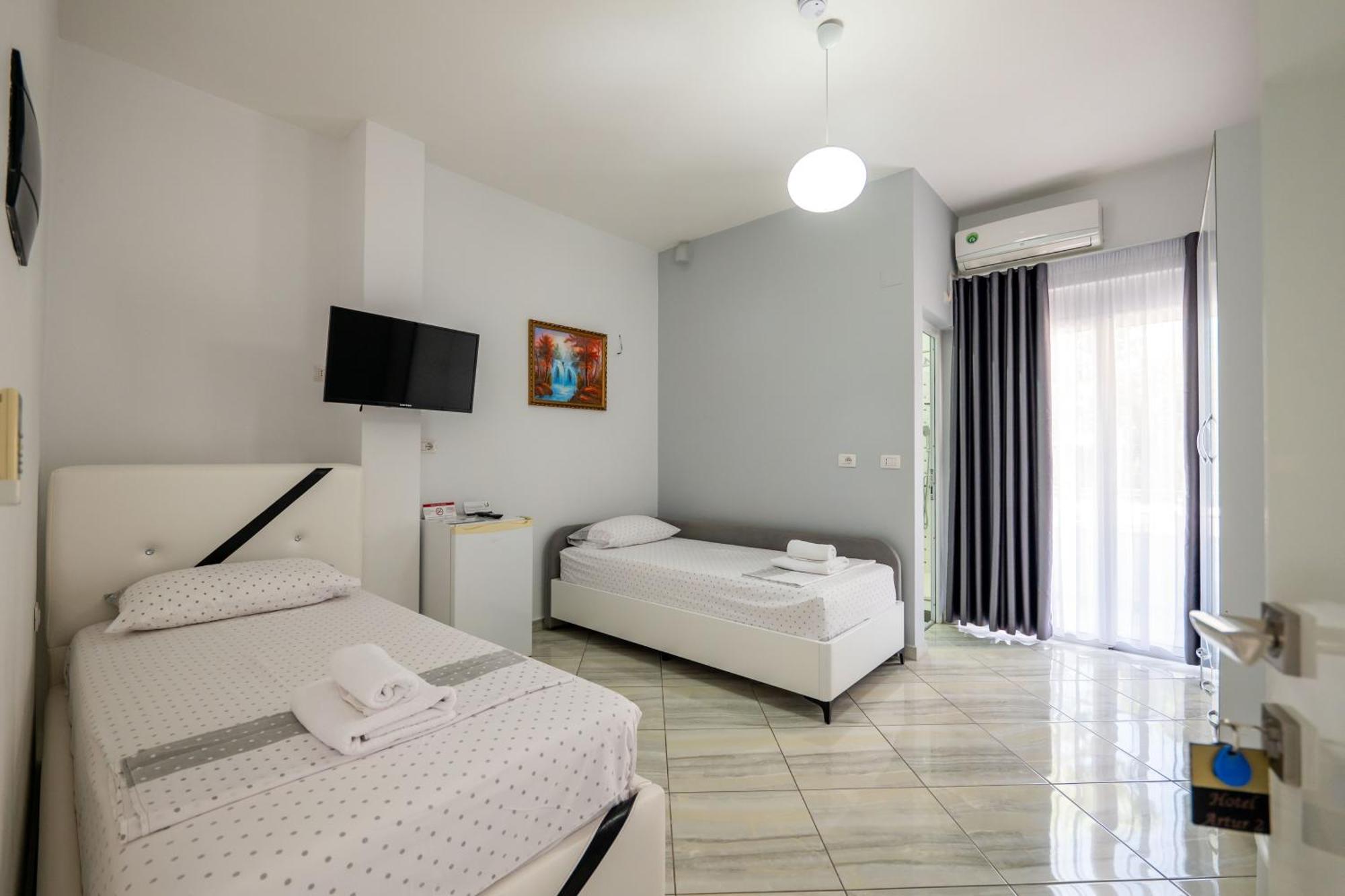 Hotel Artur2 Εξαμίλιο Εξωτερικό φωτογραφία