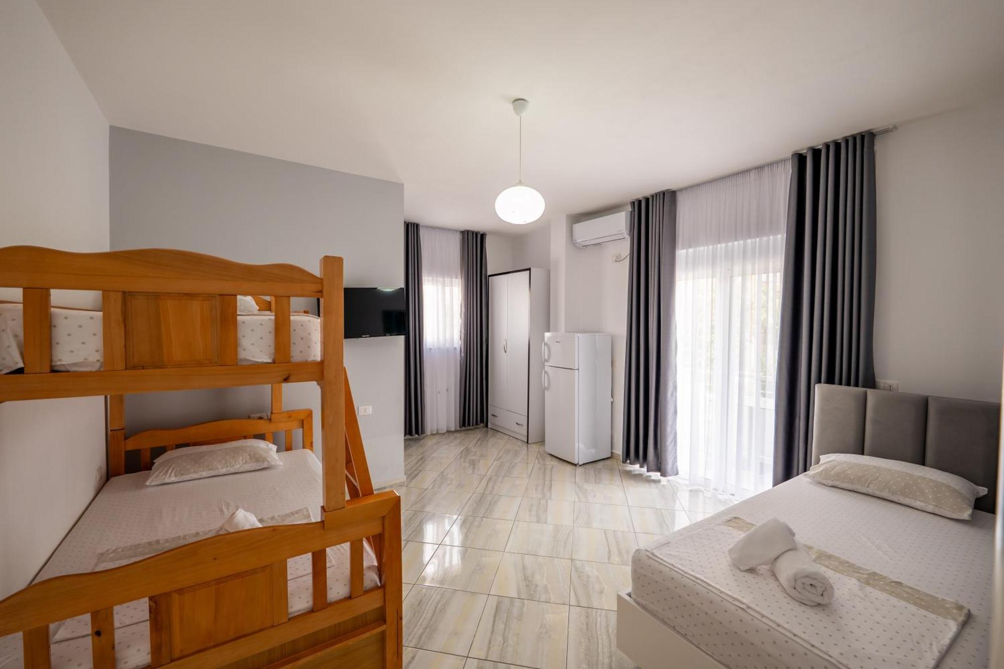 Hotel Artur2 Εξαμίλιο Εξωτερικό φωτογραφία