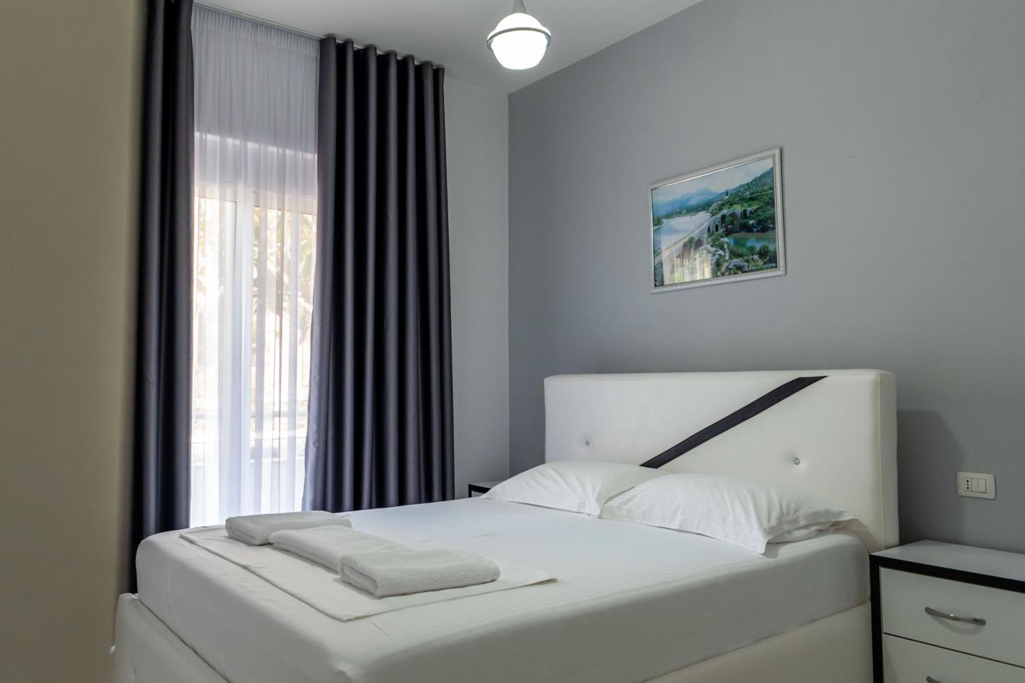 Hotel Artur2 Εξαμίλιο Εξωτερικό φωτογραφία