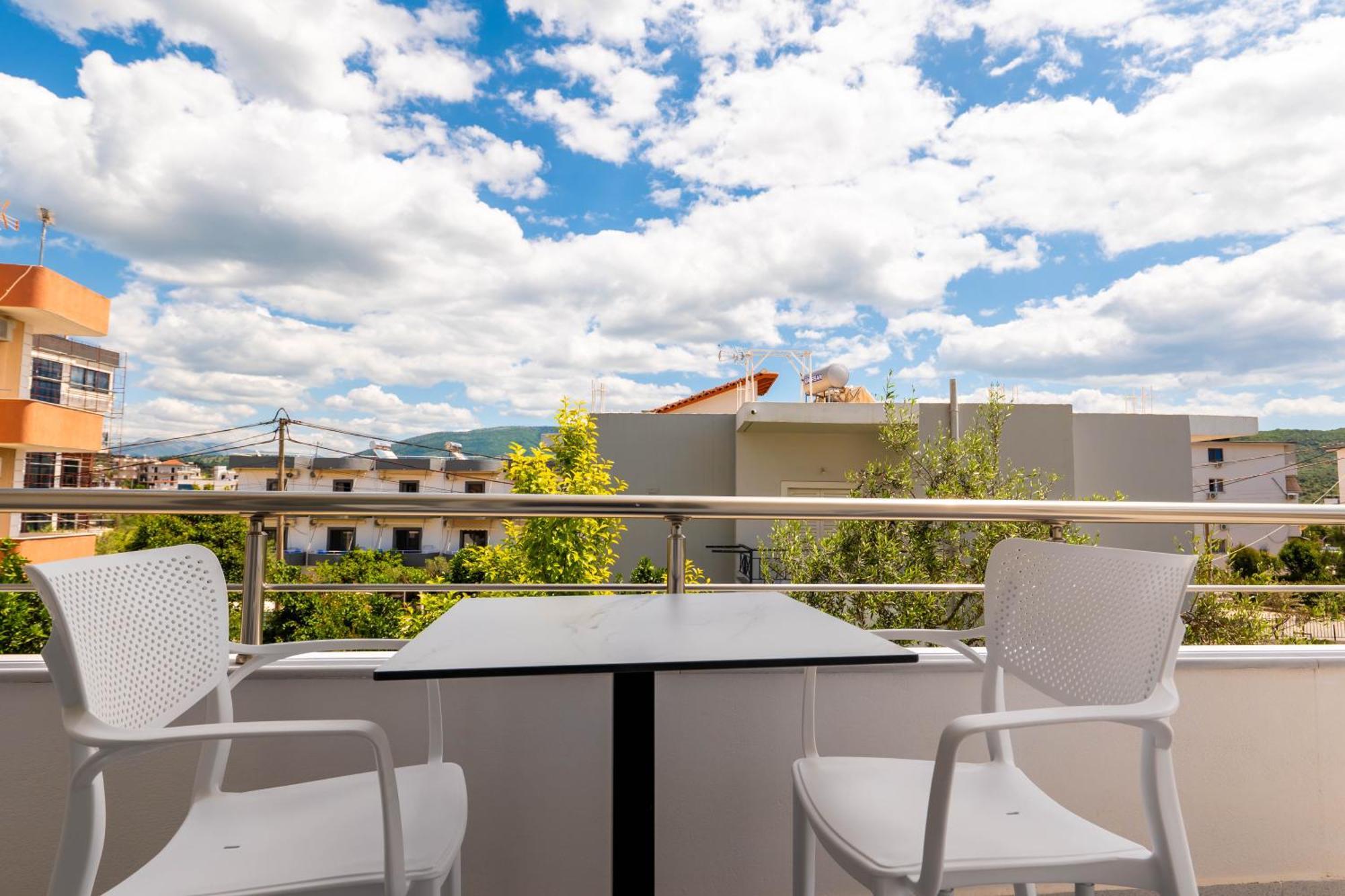 Hotel Artur2 Εξαμίλιο Εξωτερικό φωτογραφία