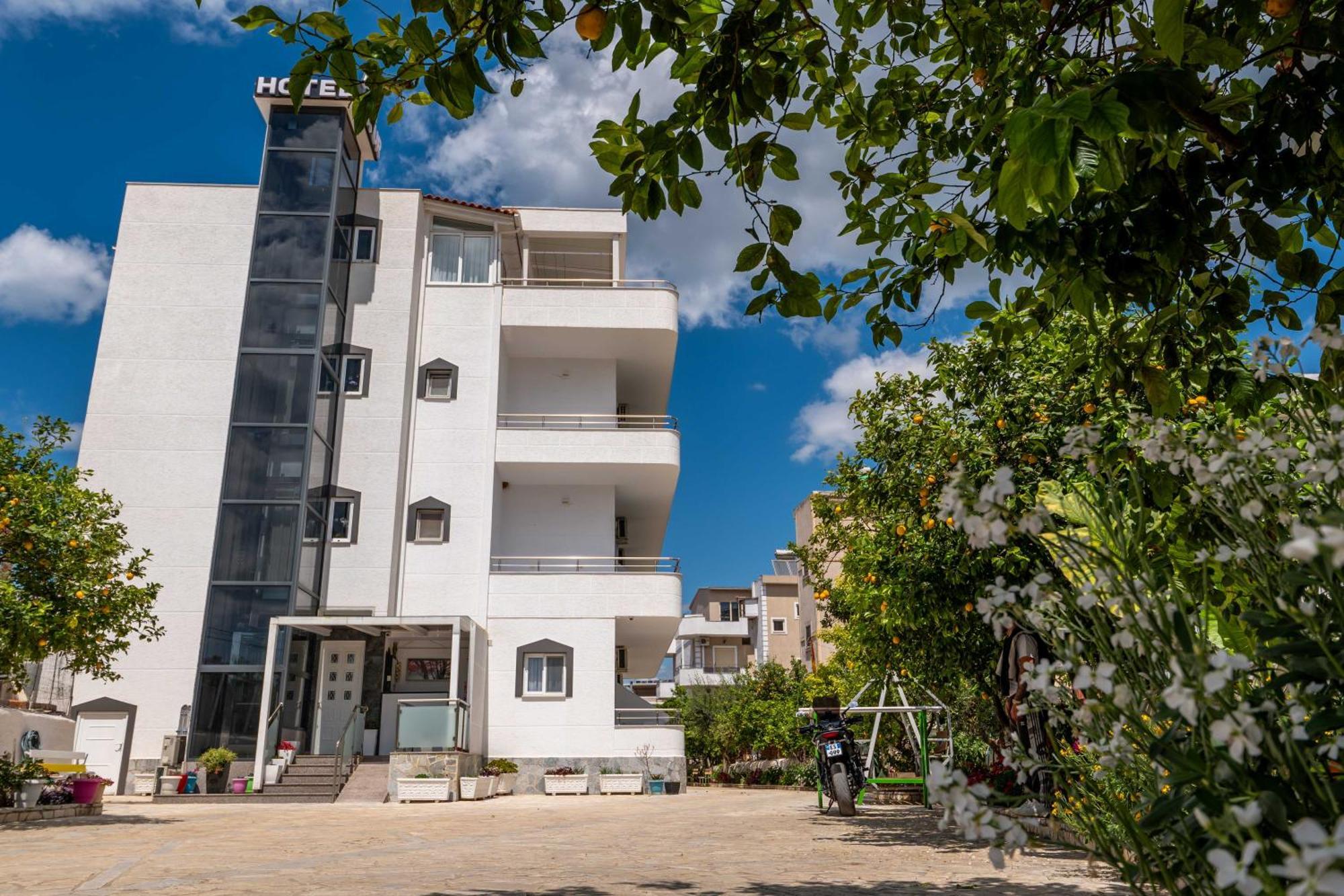 Hotel Artur2 Εξαμίλιο Εξωτερικό φωτογραφία