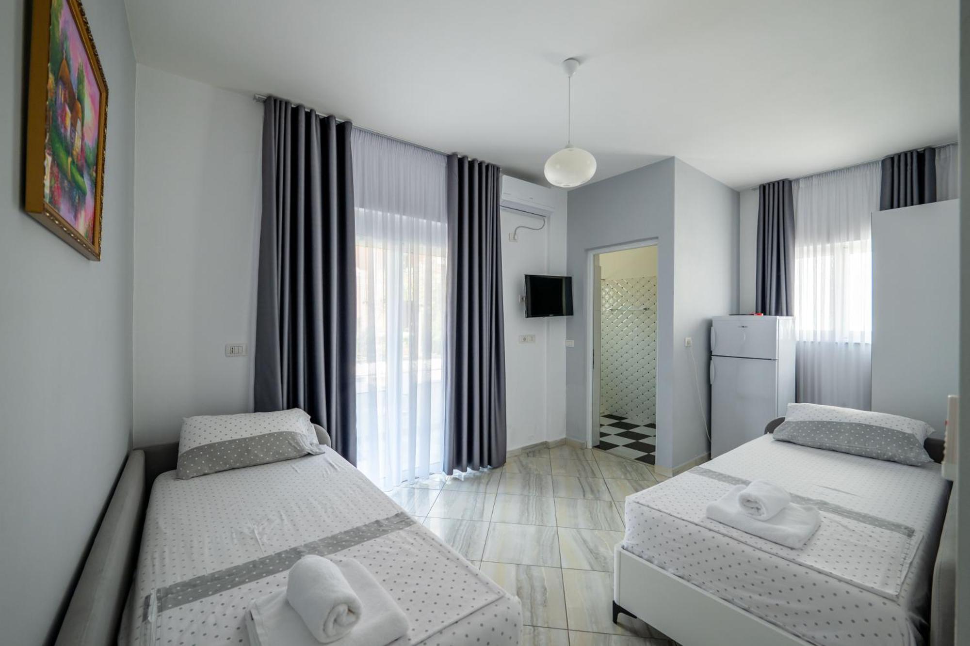 Hotel Artur2 Εξαμίλιο Εξωτερικό φωτογραφία